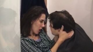 Monica Follando Espiada en el Baño